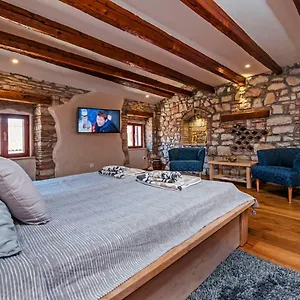 https://your-choice.in-istria.net